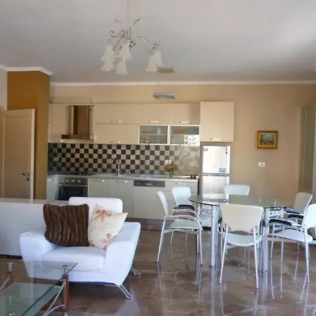 Apartment Appartamento Sarandë