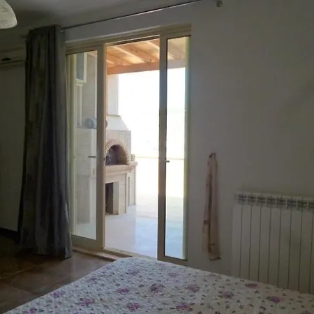 Apartment Apartment *