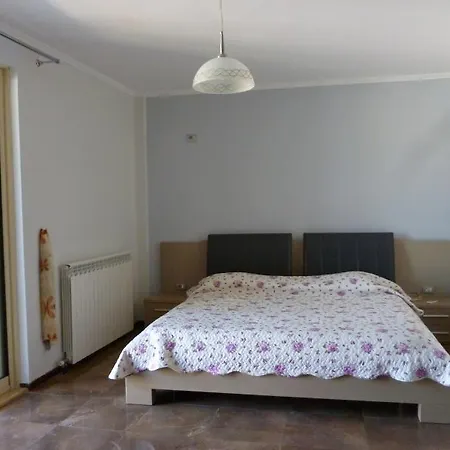Apartment Apartment
